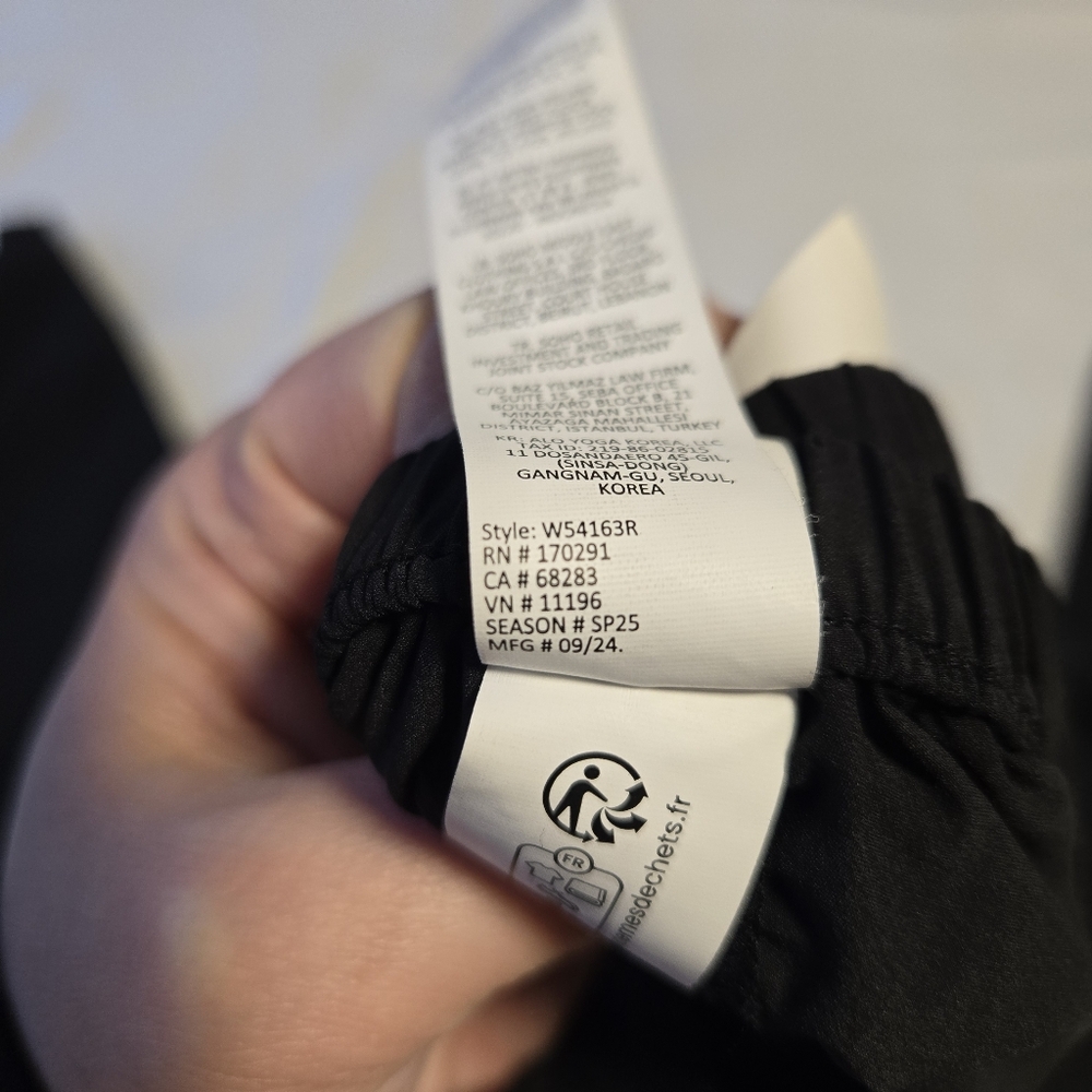 ALO Yoga Breezy Wide-Leg Pants (Long), Black, Size XXS - Picture 13 of 13
